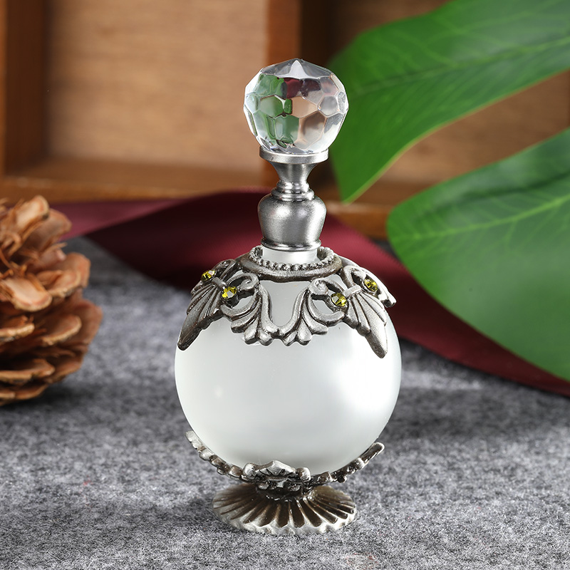 โลหะเงินโบราณขวดน้ําหอมแก้ว 25 - Perfume Fragrance Holder บทวิจารณ์และราคา
