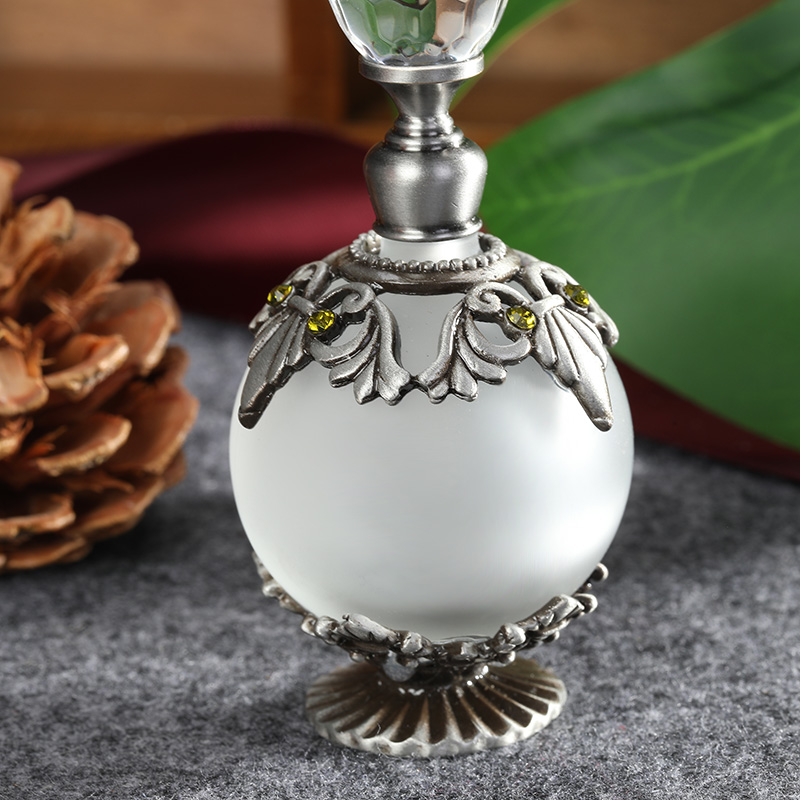 โลหะเงินโบราณขวดน้ําหอมแก้ว 25 - Perfume Fragrance Holder บทวิจารณ์และราคา
