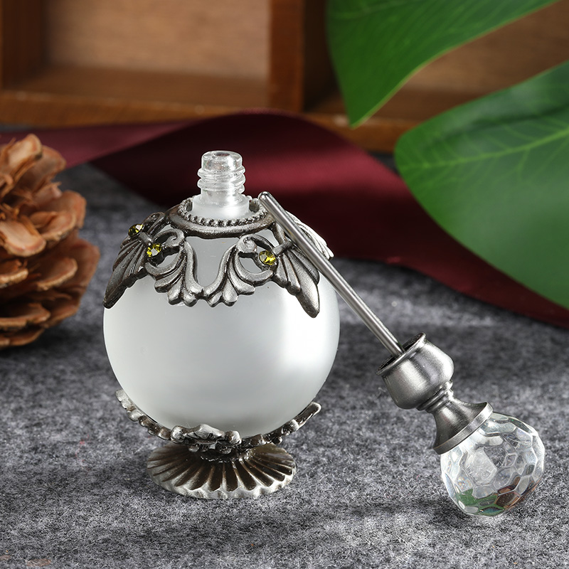 โลหะเงินโบราณขวดน้ําหอมแก้ว 25 - Perfume Fragrance Holder บทวิจารณ์และราคา
