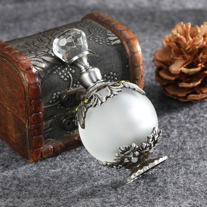 โลหะเงินโบราณขวดน้ําหอมแก้ว 25 - Perfume Fragrance Holder บทวิจารณ์และราคา