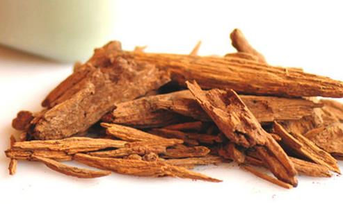 ผู้ผลิตน้ำมันหอมระเหยไม้กฤษณาธ - Perfume Fragrance Oil Manufacturers บทวิจารณ์และราคา
